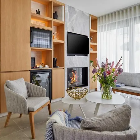 Abc Hotel